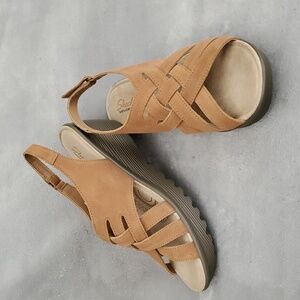 🆕️ SKECHERS Camel Suede Memory Foam Slingback Wedge Sandals SIZE: 11